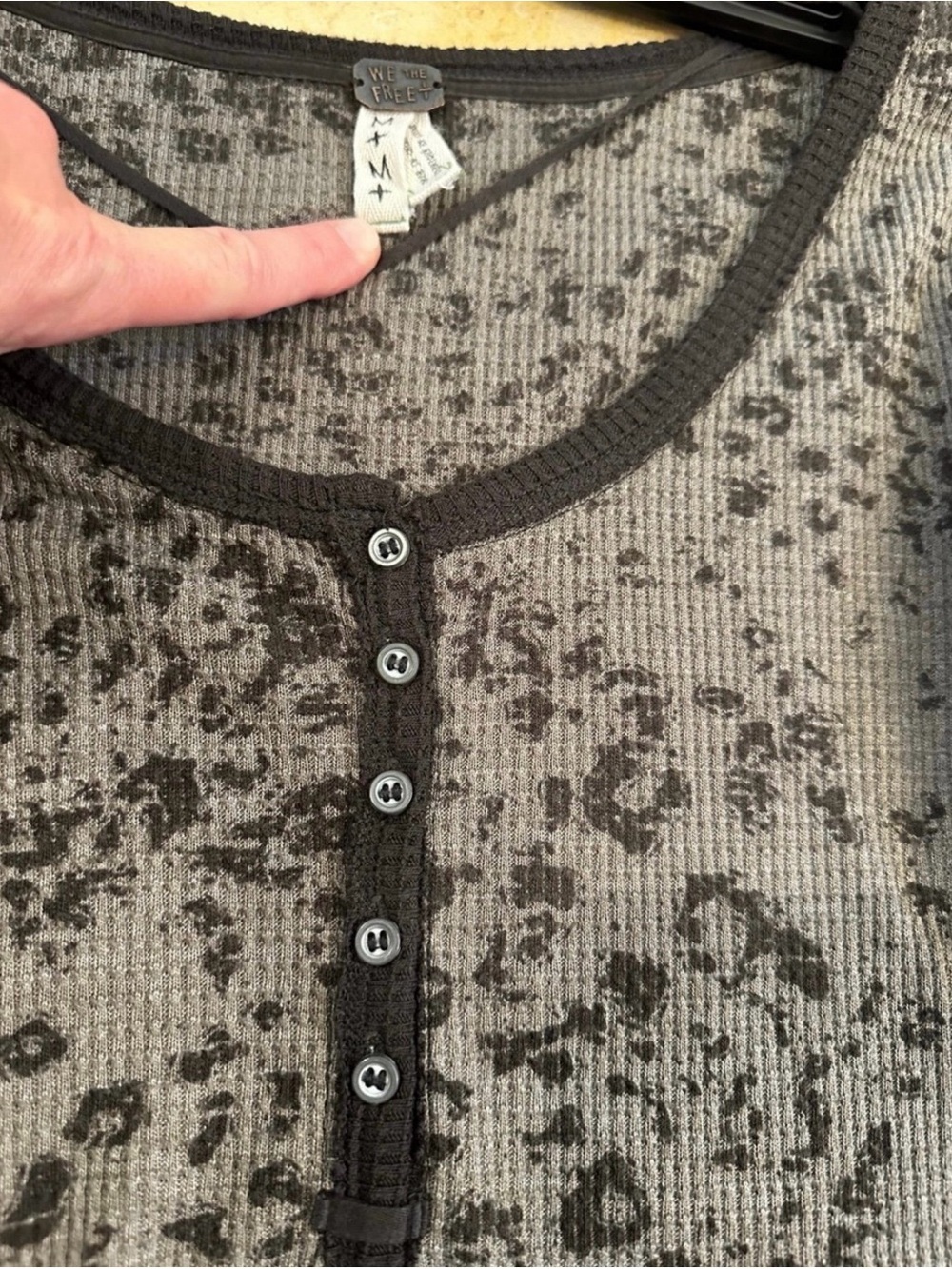 We the Free Thermal Henley Leopard Print Long Sleeve Top (Gray/Black) -Medium - Picture 3 of 12
